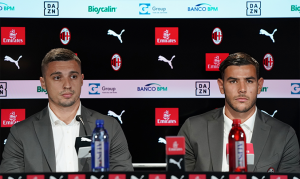 Презентация Эрнандеса и Крунича в качестве новых игроков «Милана»