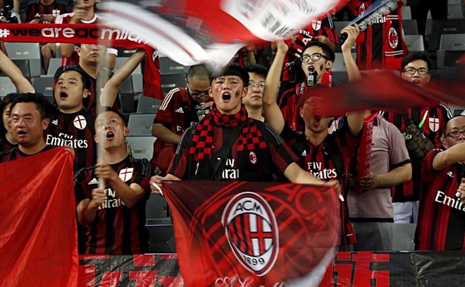 AC-Milan-Chinese-fans-940x580