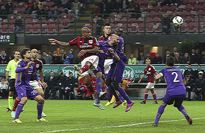 Nigel+De+Jong+AC+Milan+v+ACF+Fiorentina+Serie+qkaeME0CcKMx