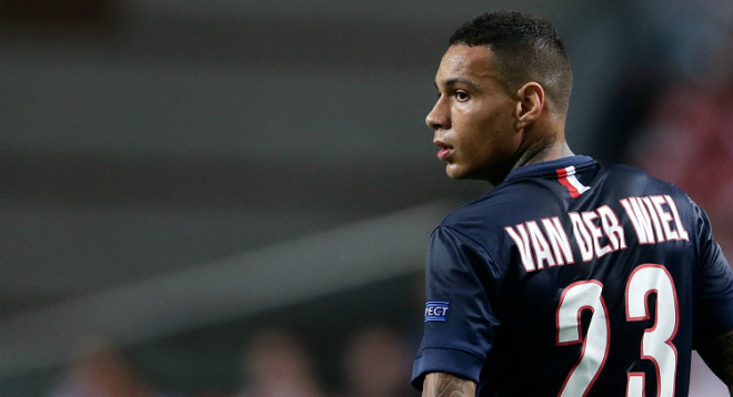 van-der-wiel-diperebutkan-juventus-dan-milan