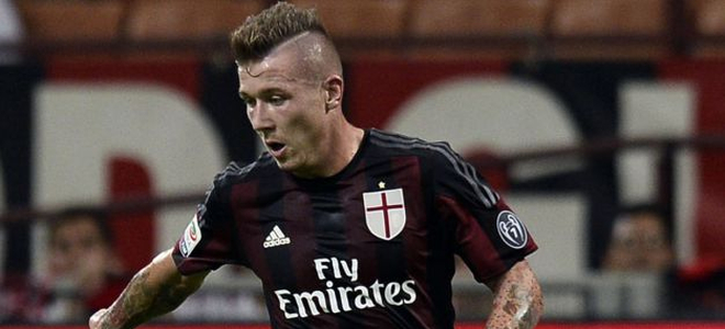 kucka-azione-milan-agosto-2015-ifa