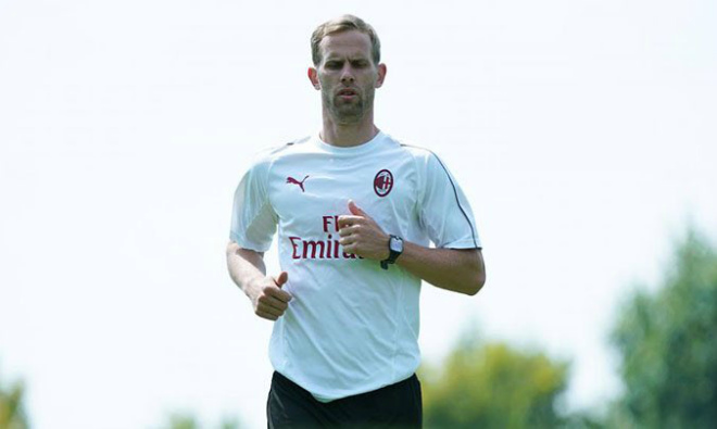 Ivan Strinic-06-08