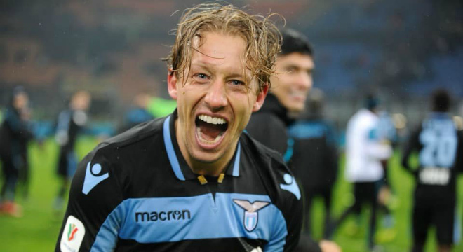 Lucas Leiva-16-04