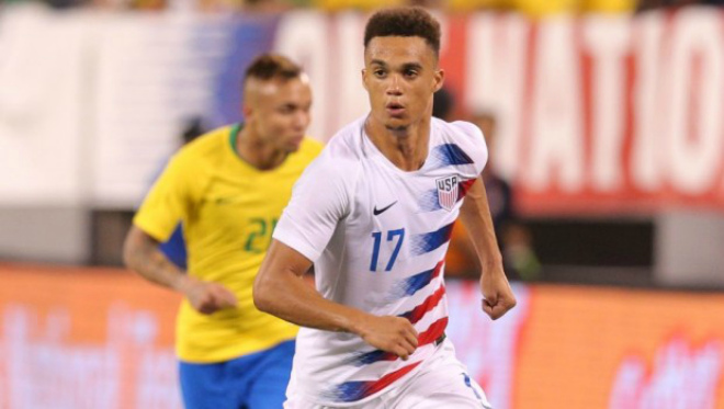 Antonee Robinson-13-03